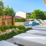 Anikol Apartamento *