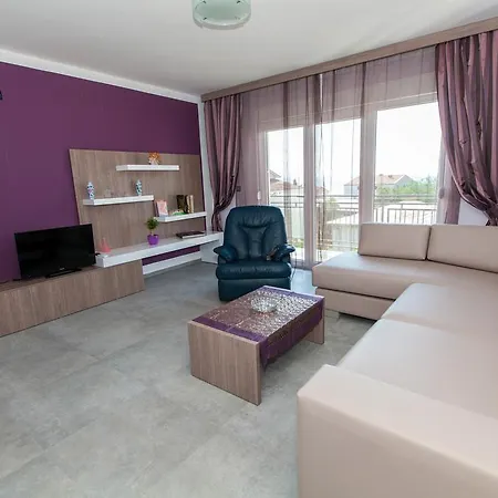 Anikol Apartment Selce
