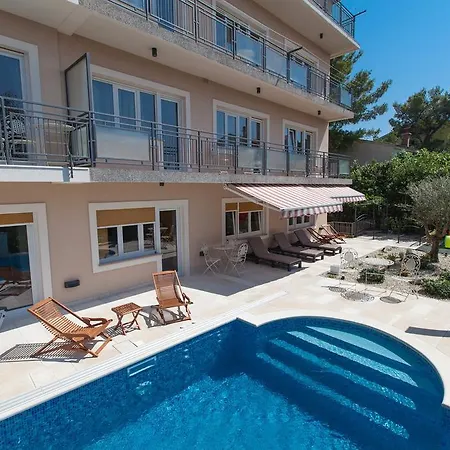 Apartment Anikol *